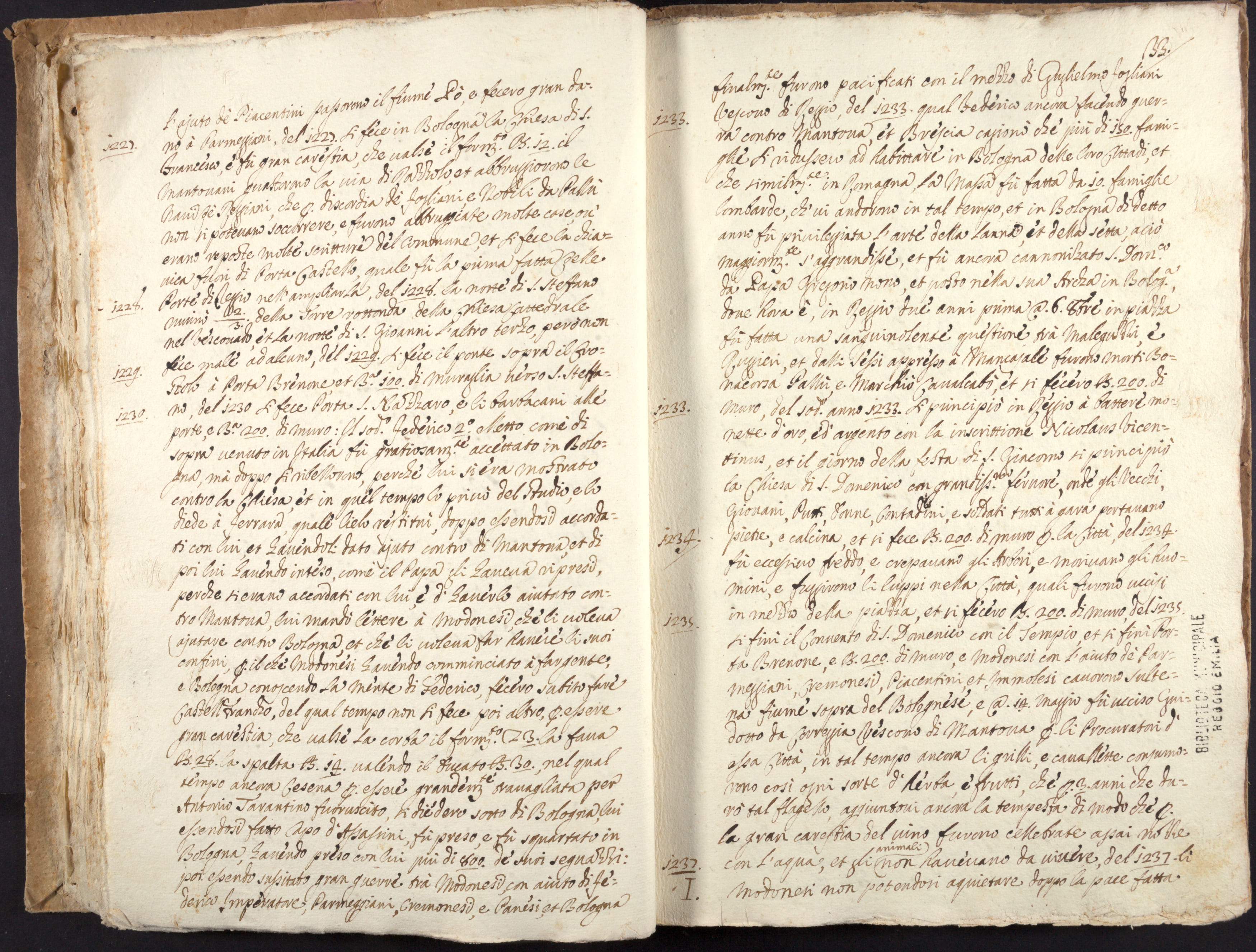 Mss-Regg-C-62:0035_Mss_Regg_C_62_c 32v_c 33r.jpg